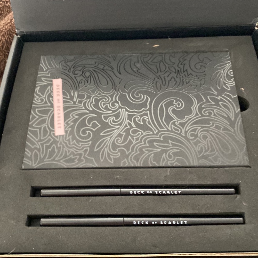 Deck of Scarlet makeup set. BNWOT. In original packaging.